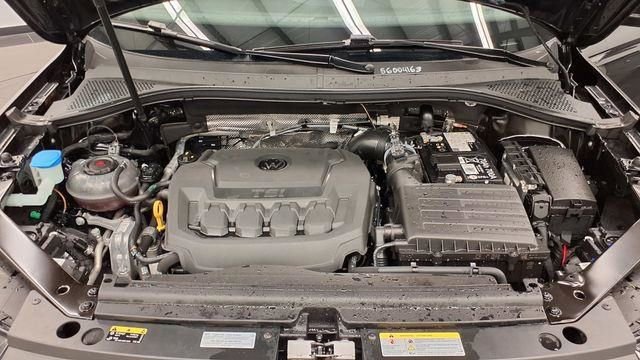 Used 2024 Volkswagen Tiguan S image 37