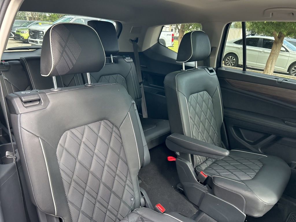 Used 2025 Volkswagen Atlas SEL Premium R-Line image 52