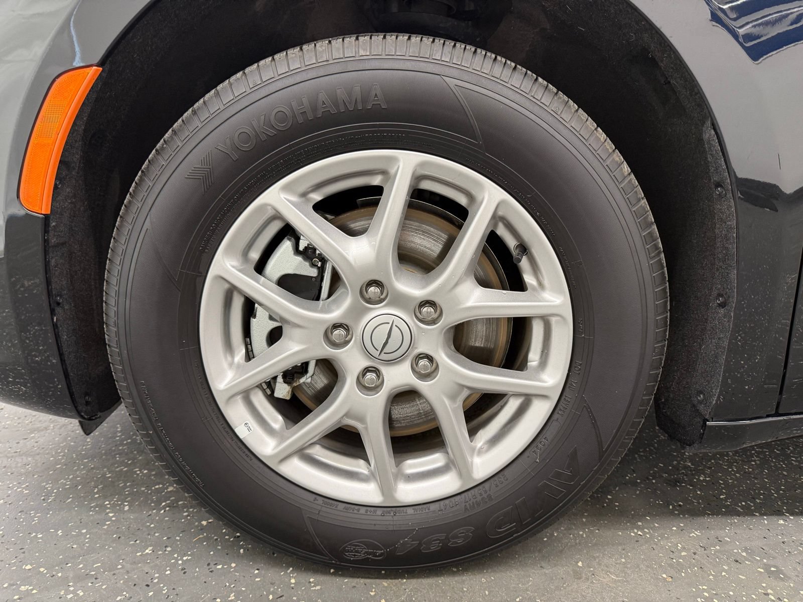 Used 2025 Chrysler Pacifica Select FWD image 18