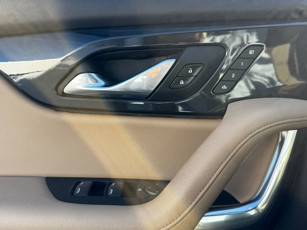 Used 2020 Chevrolet Blazer Premier w/ Driver Confidence II Package image 15