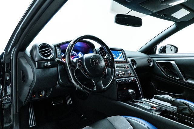 Used 2014 Nissan GT-R Track Edition AWD/4WD image 24