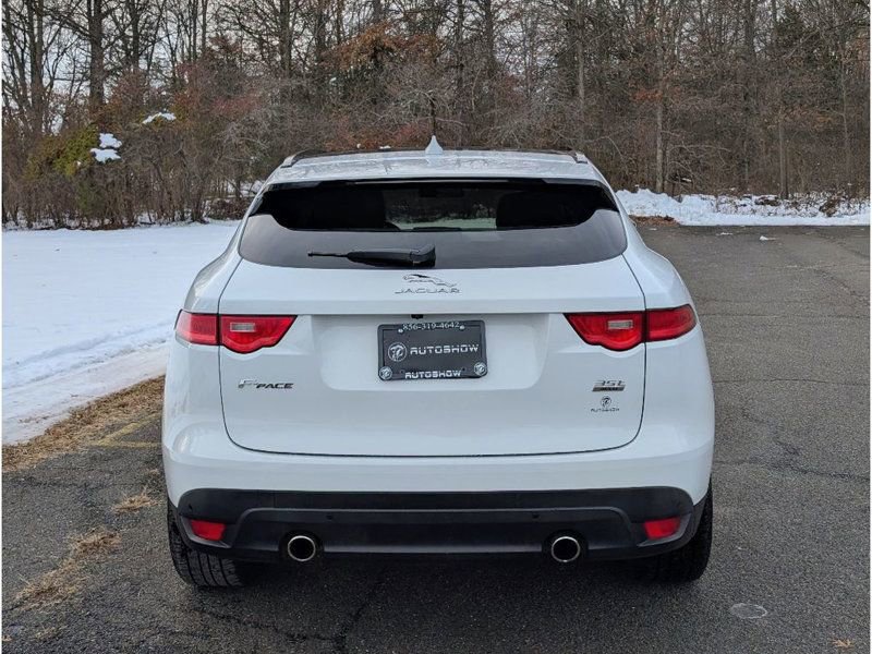 Used 2018 Jaguar F-PACE Prestige image 6