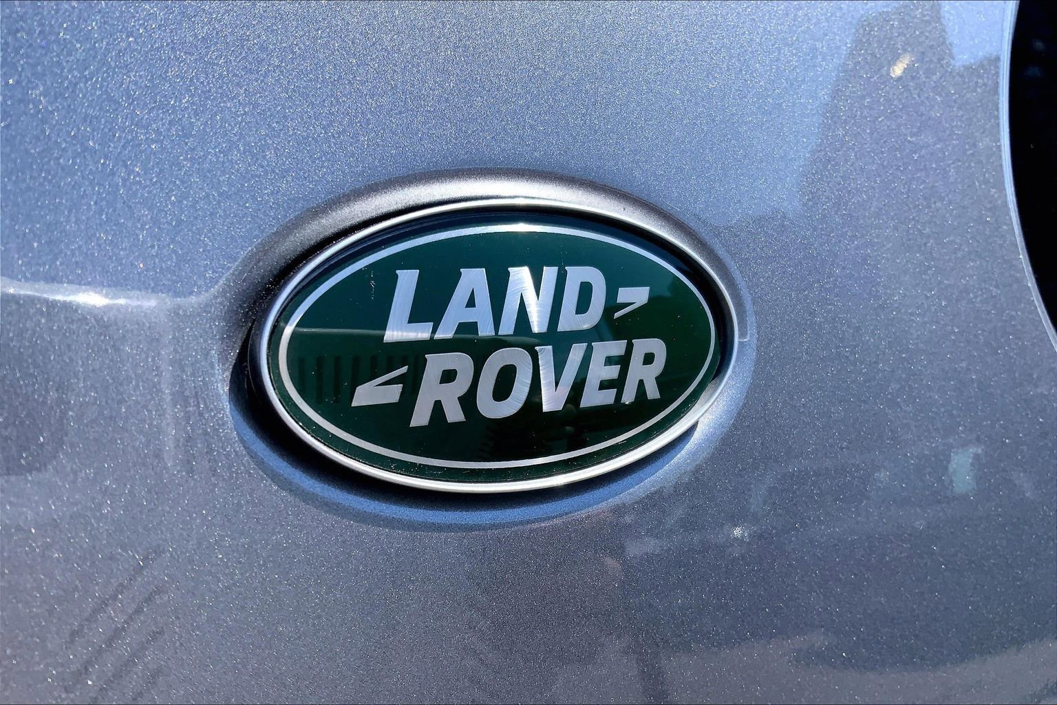 Used 2025 Land Rover Discovery S AWD/4WD image 31