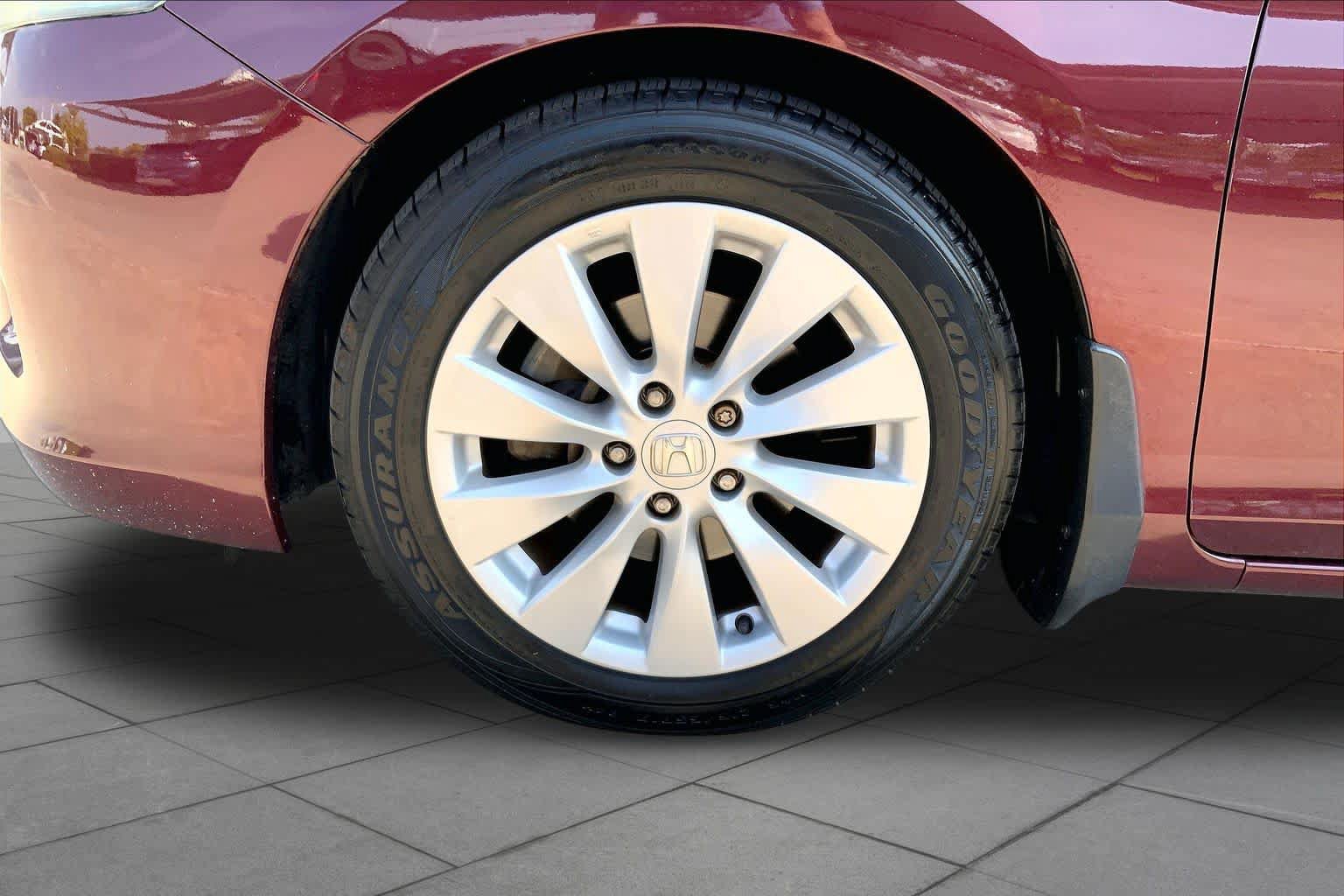 Used 2015 Honda Accord EX-L image 10