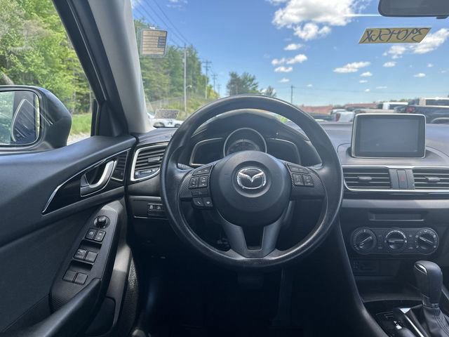 Used 2016 MAZDA MAZDA3 i Sport FWD image 14