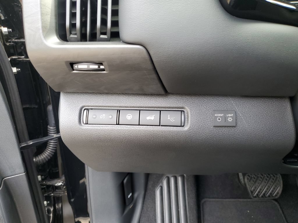 New 2026 Nissan Pathfinder Platinum w/ Lighting Package AWD/4WD image 22