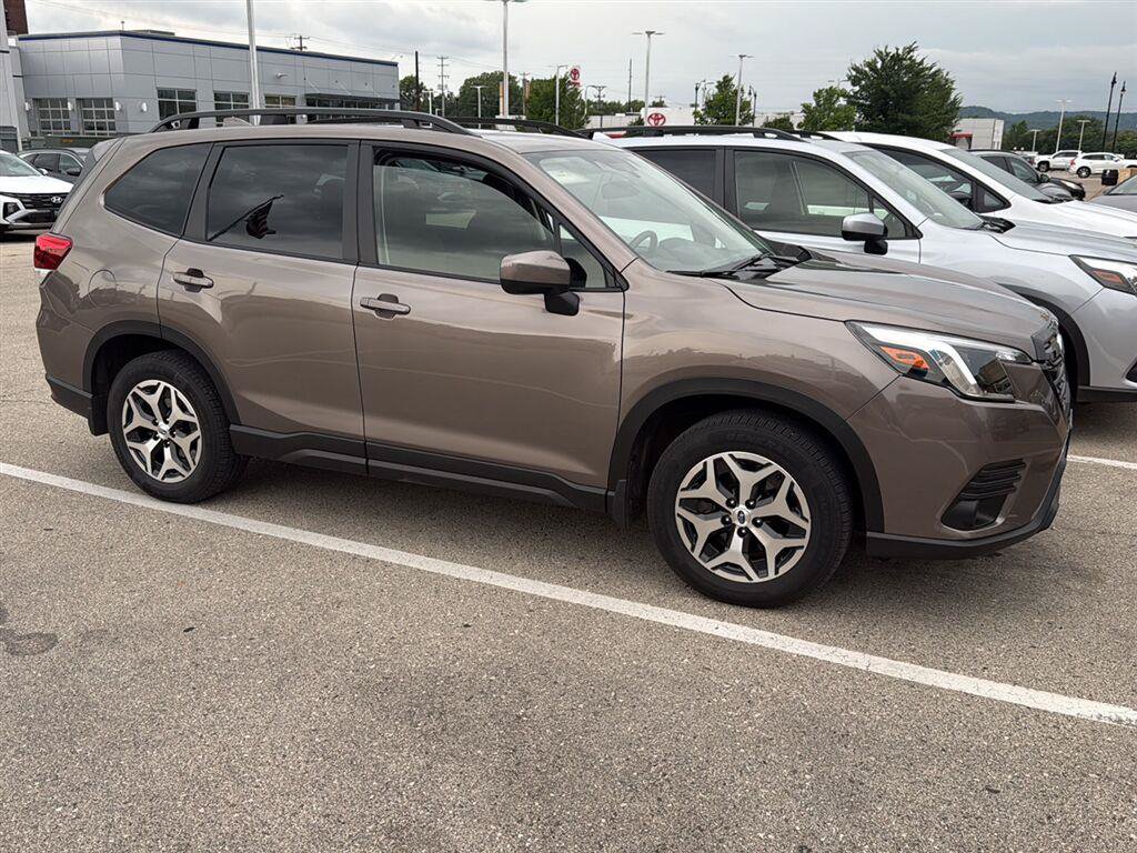 Used 2022 Subaru Forester Premium AWD/4WD video 1