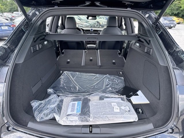 New 2025 Maserati Grecale Trofeo image 29