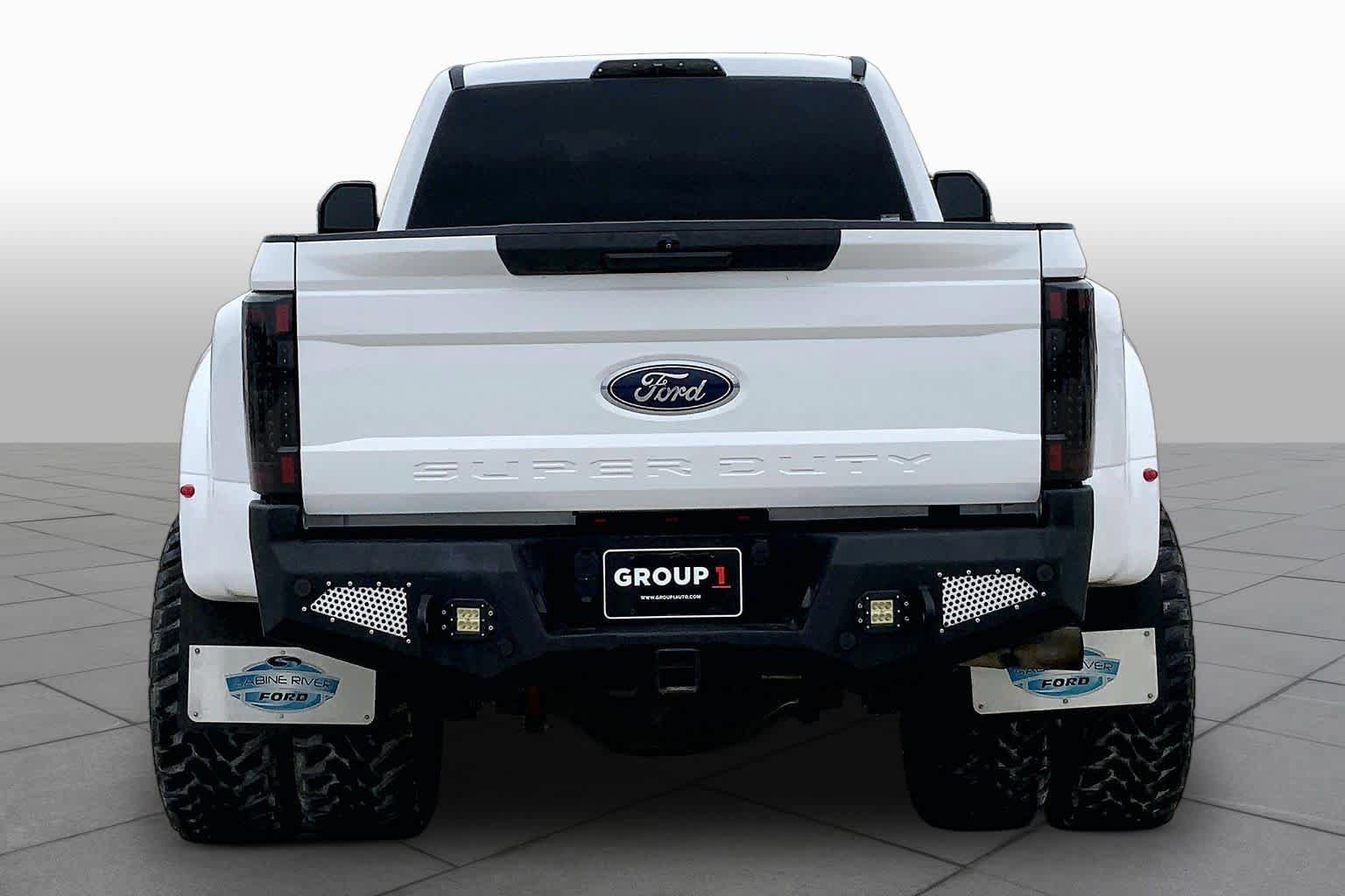 Used 2017 Ford F350 XLT w/ XLT Value Package AWD/4WD image 5