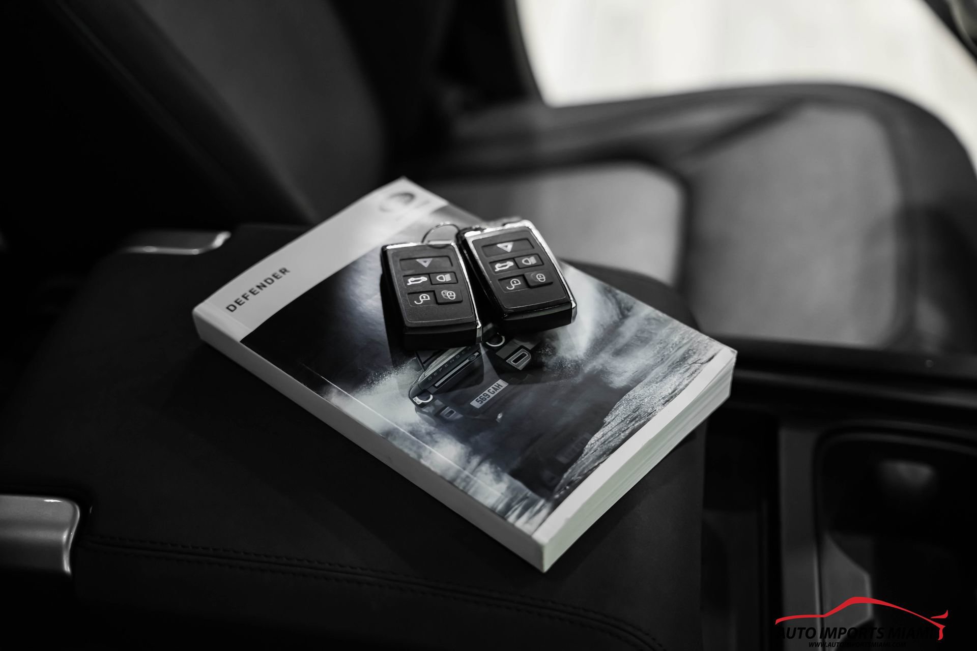 Used 2023 Land Rover Defender 130 X-Dynamic SE image 83