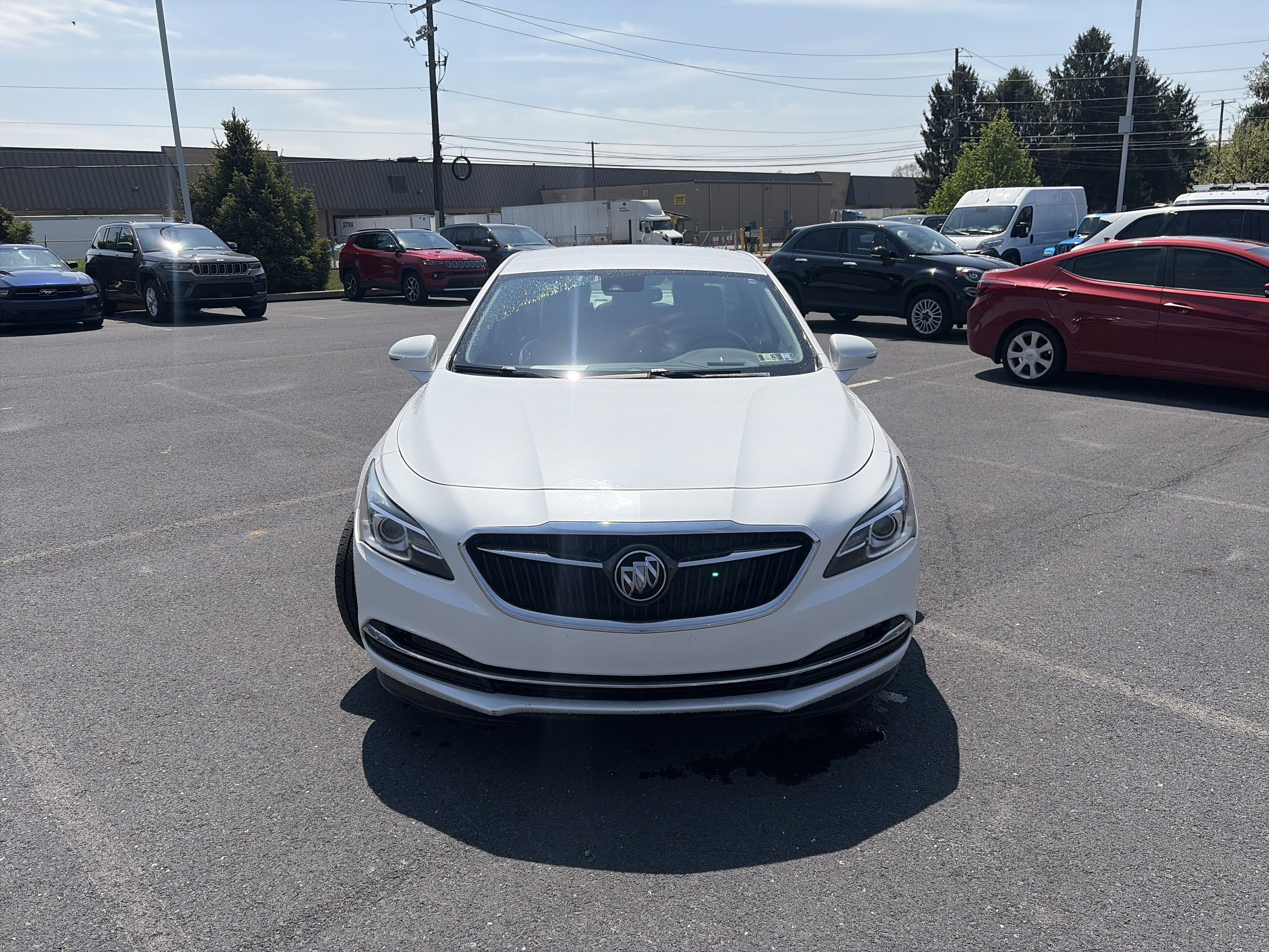 Used 2017 Buick LaCrosse Premium image 4