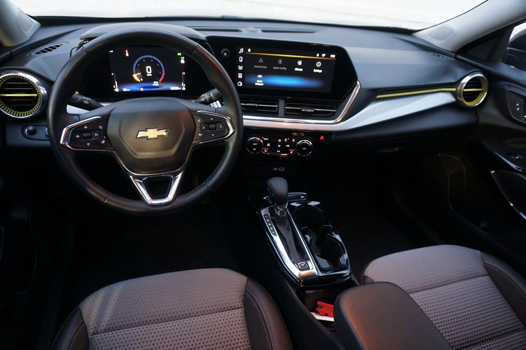 Certified 2024 Chevrolet Trax LT w/ LT Convenience Package image 13