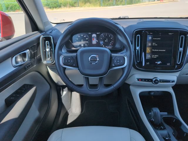 Used 2020 Volvo XC40 T5 Momentum AWD/4WD image 19