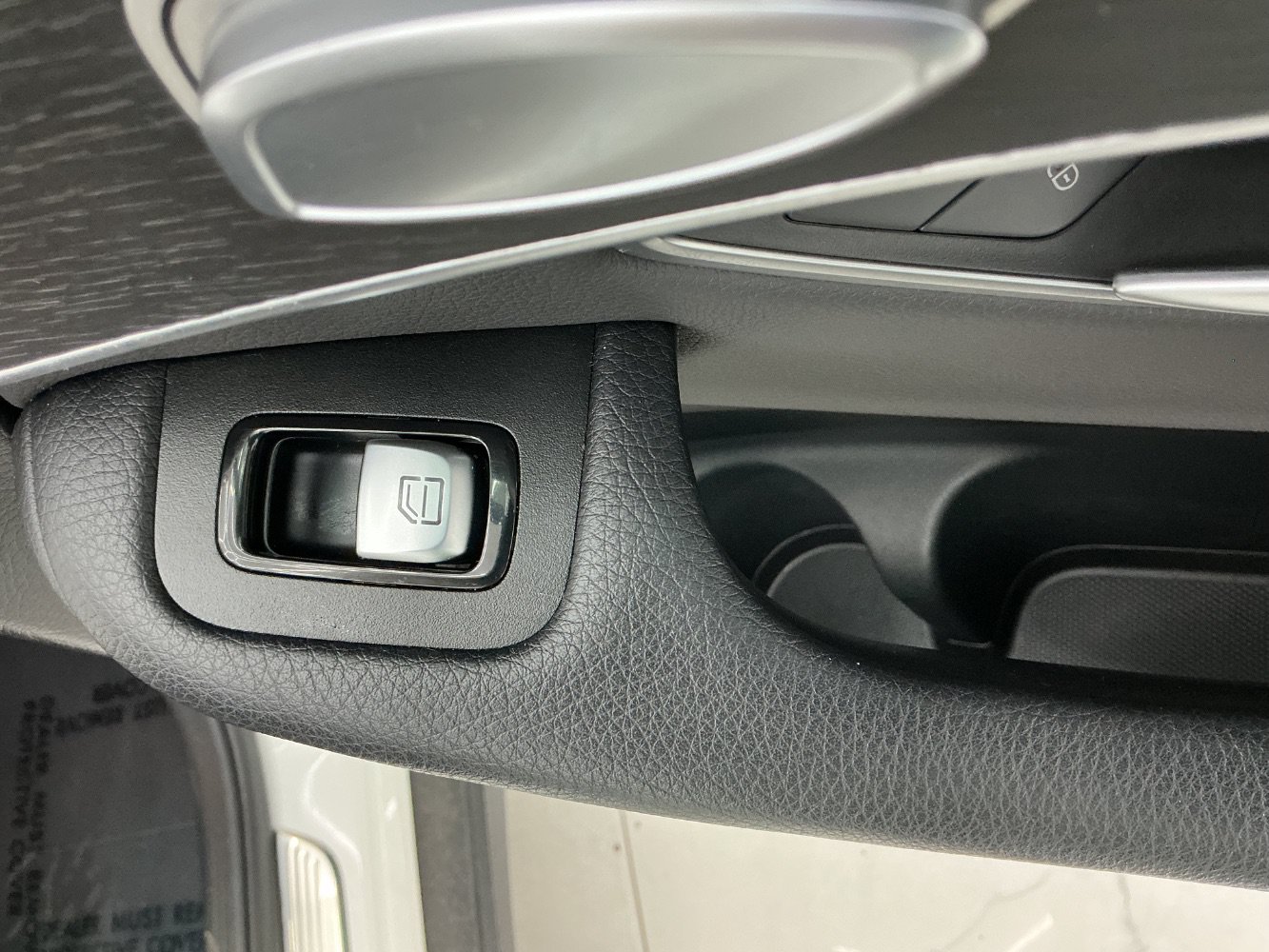 Used 2021 Mercedes-Benz GLC 300 4MATIC image 41