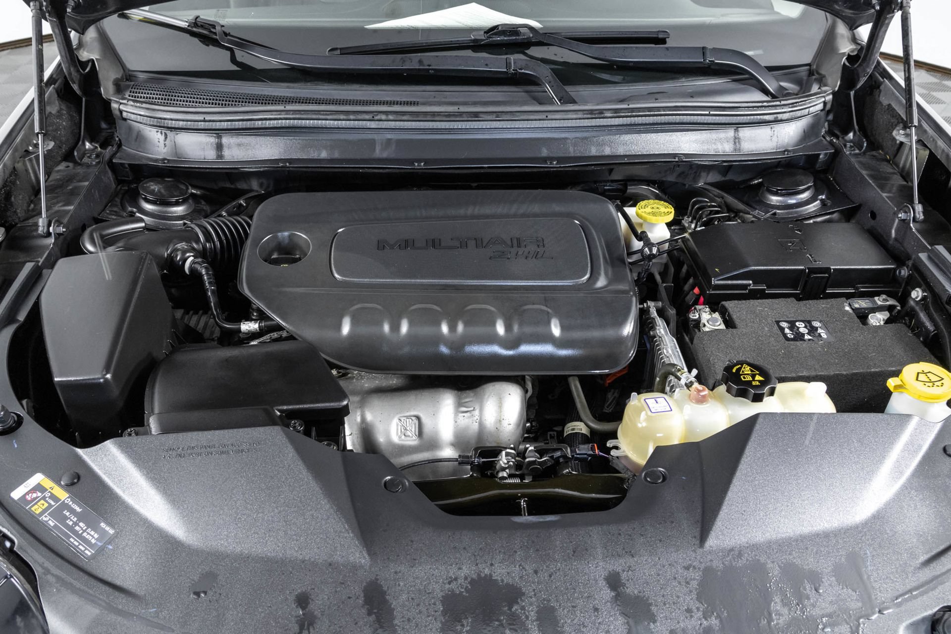 Used 2021 Jeep Cherokee Latitude Plus FWD image 45