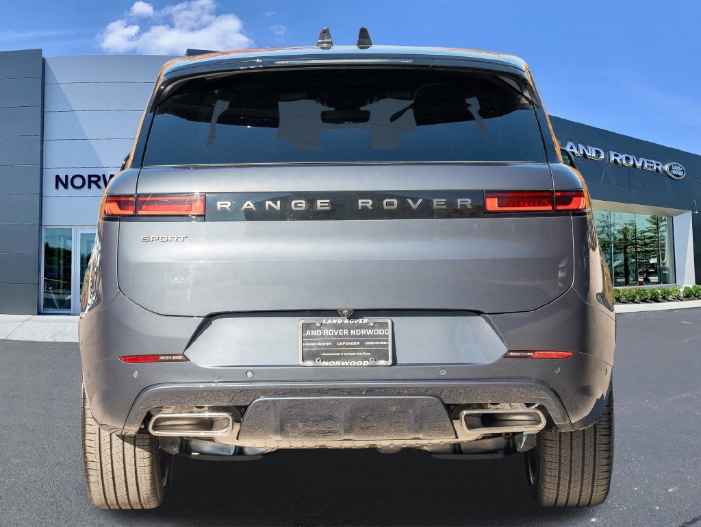 New 2026 Land Rover Range Rover Sport Dynamic SE AWD/4WD image 5