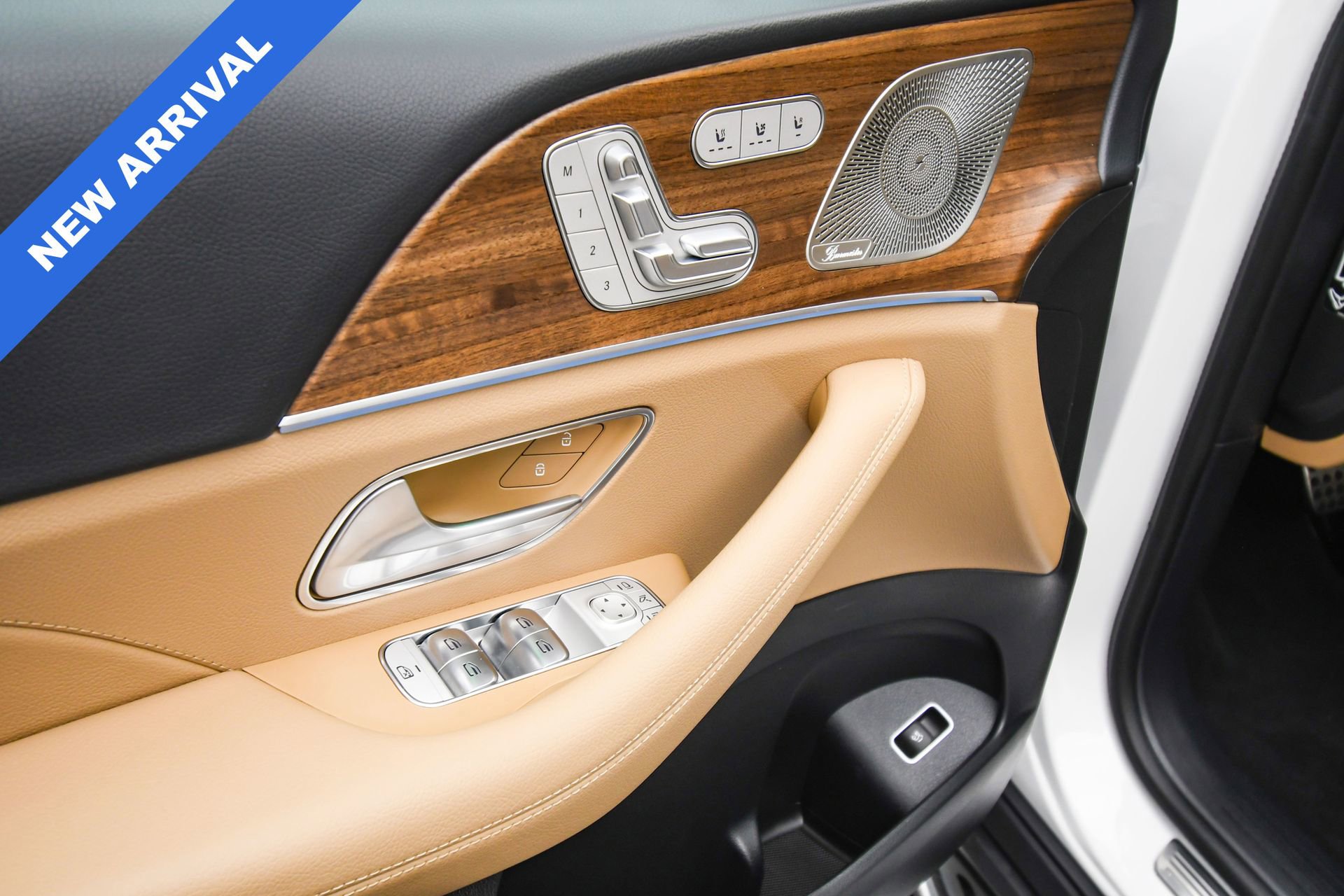 Used 2025 Mercedes-Benz GLS 450 4MATIC image 47