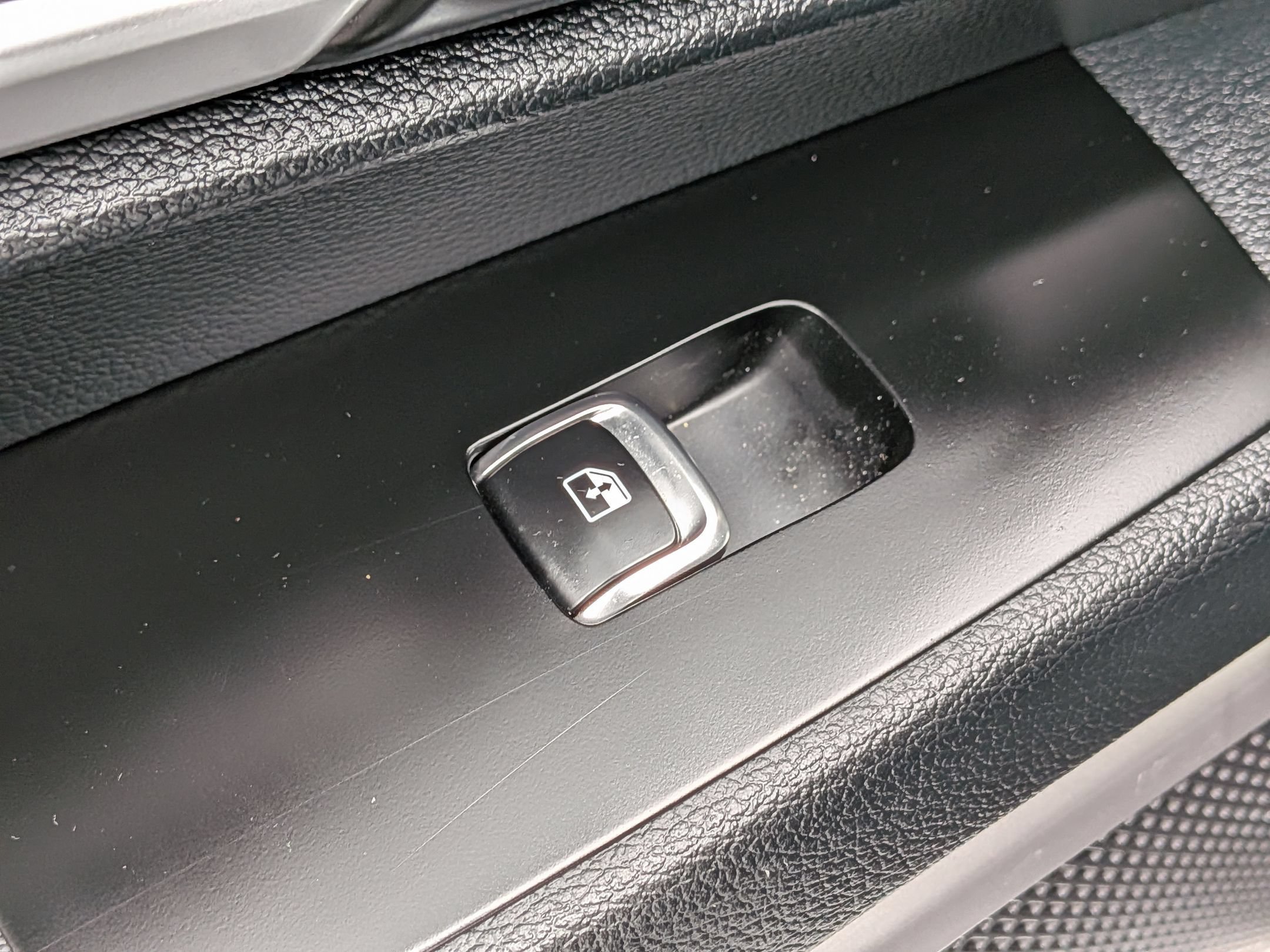 Used 2025 Kia Telluride S AWD/4WD image 29