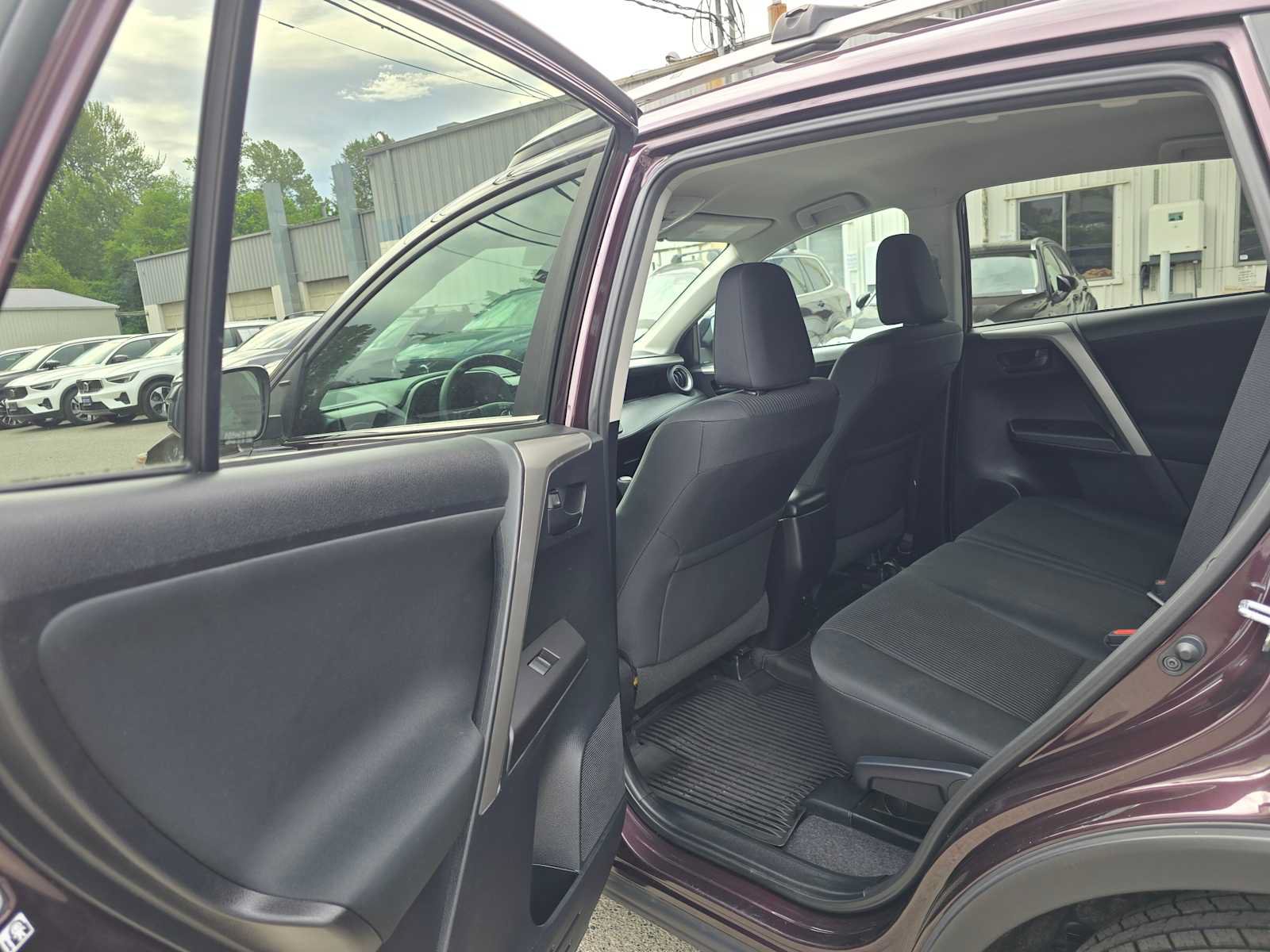 Used 2017 Toyota RAV4 LE w/ All Weather Liner Package AWD/4WD image 16
