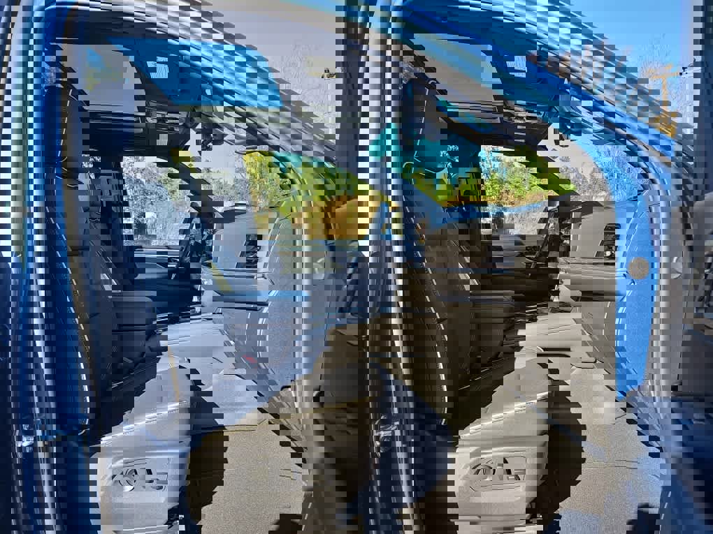 New 2026 Chevrolet Suburban Premier image 21