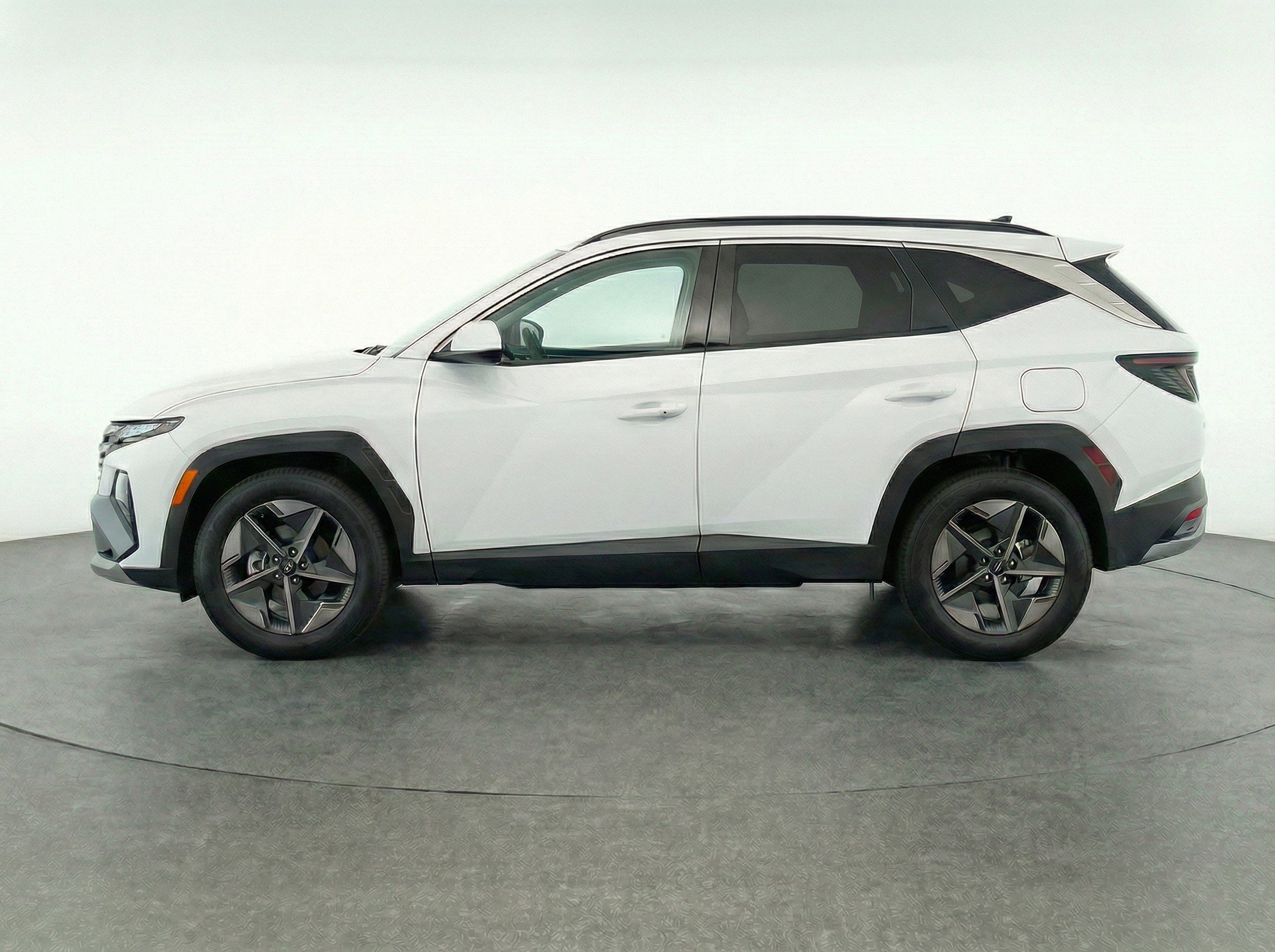 Used 2025 Hyundai Tucson SEL FWD image 5