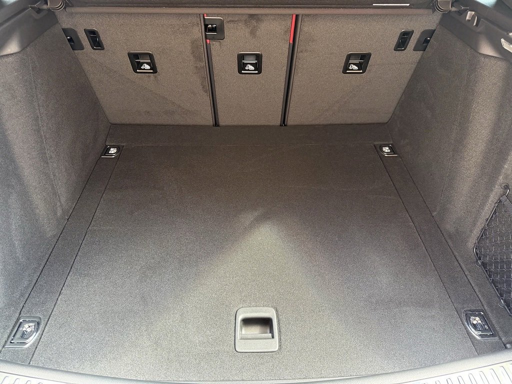 New 2026 Porsche Macan image 25