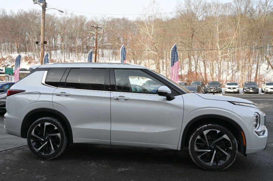Used 2024 Mitsubishi Outlander SEL image 7