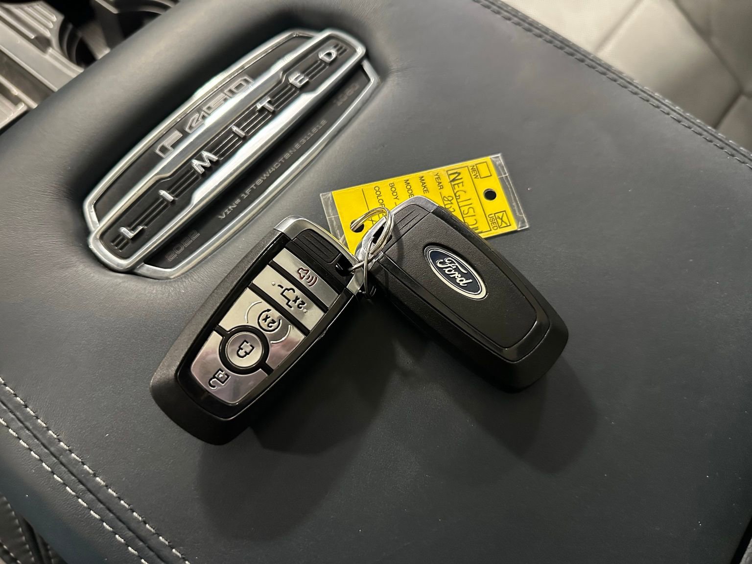 Used 2022 Ford F450 Limited w/ FX4 Off-Road Package image 33