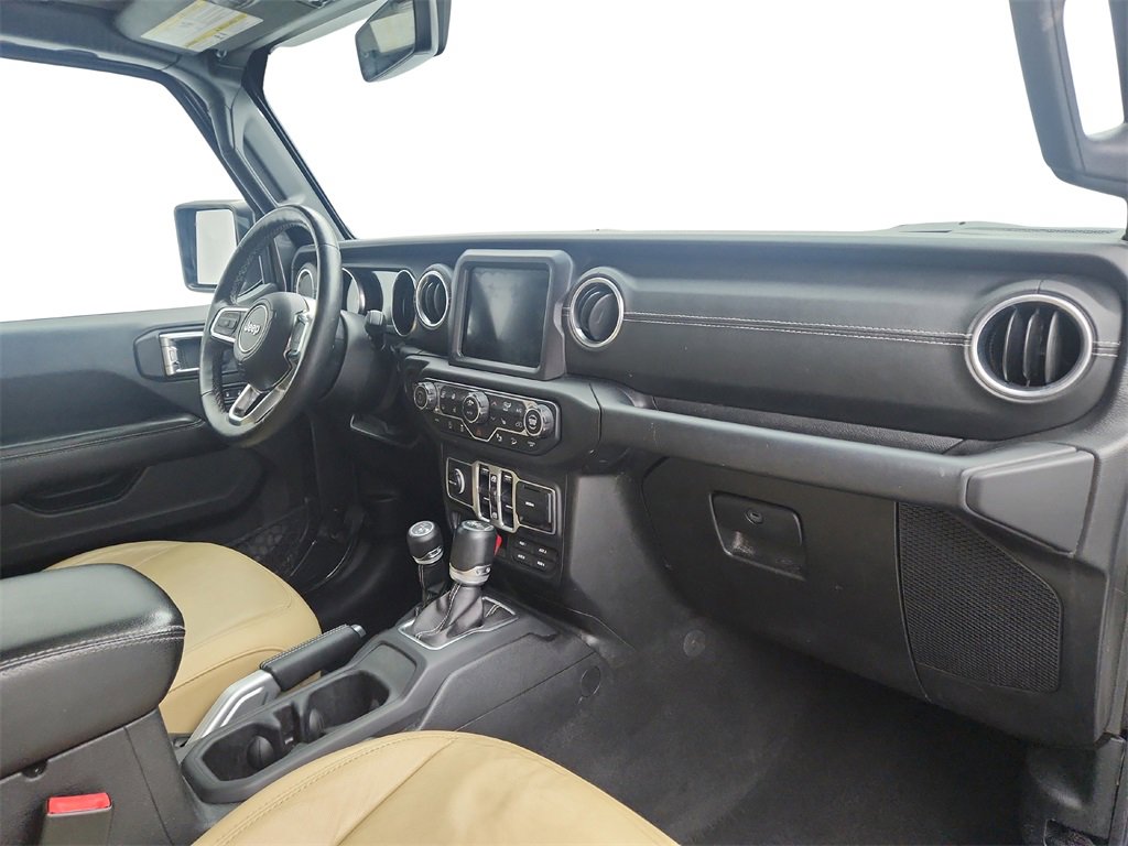 Used 2018 Jeep Wrangler Unlimited Sahara w/ Dual Top Group image 24