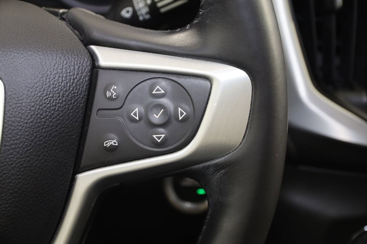 Used 2018 GMC Terrain SLE w/ Driver Convenience Package FWD image 29