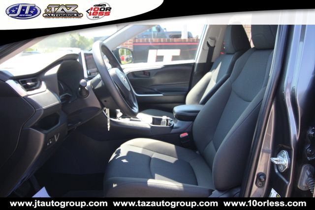 Used 2024 Toyota RAV4 LE FWD image 10