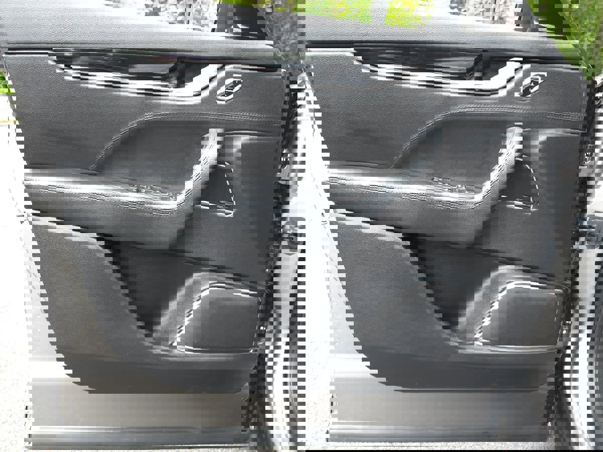 Used 2022 Maserati Levante GT image 26