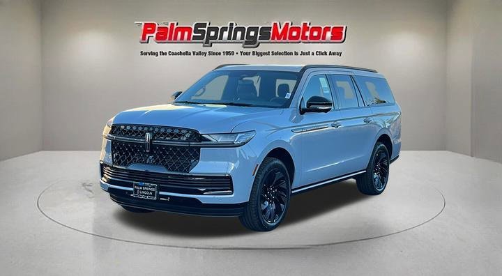 New 2025 Lincoln Navigator L Reserve w/ Jet Appearance Package image 2