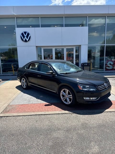 Used 2013 Volkswagen Passat TDI SEL Premium FWD image 1