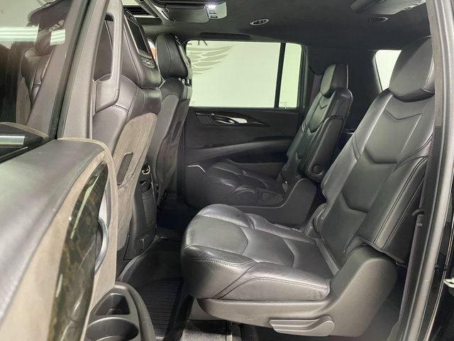 Used 2017 Cadillac Escalade ESV Platinum AWD/4WD image 21