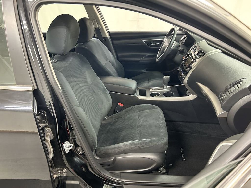 Used 2015 Nissan Altima 2.5 SV FWD image 22