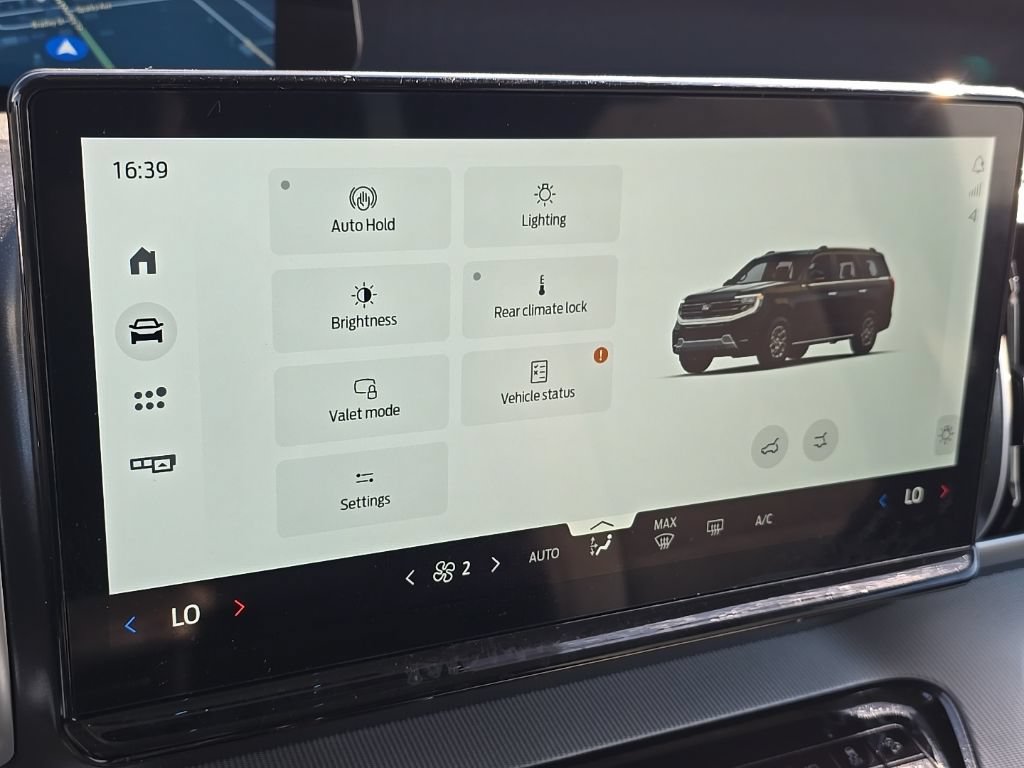 Used 2025 Ford Expedition Max Active AWD/4WD image 32
