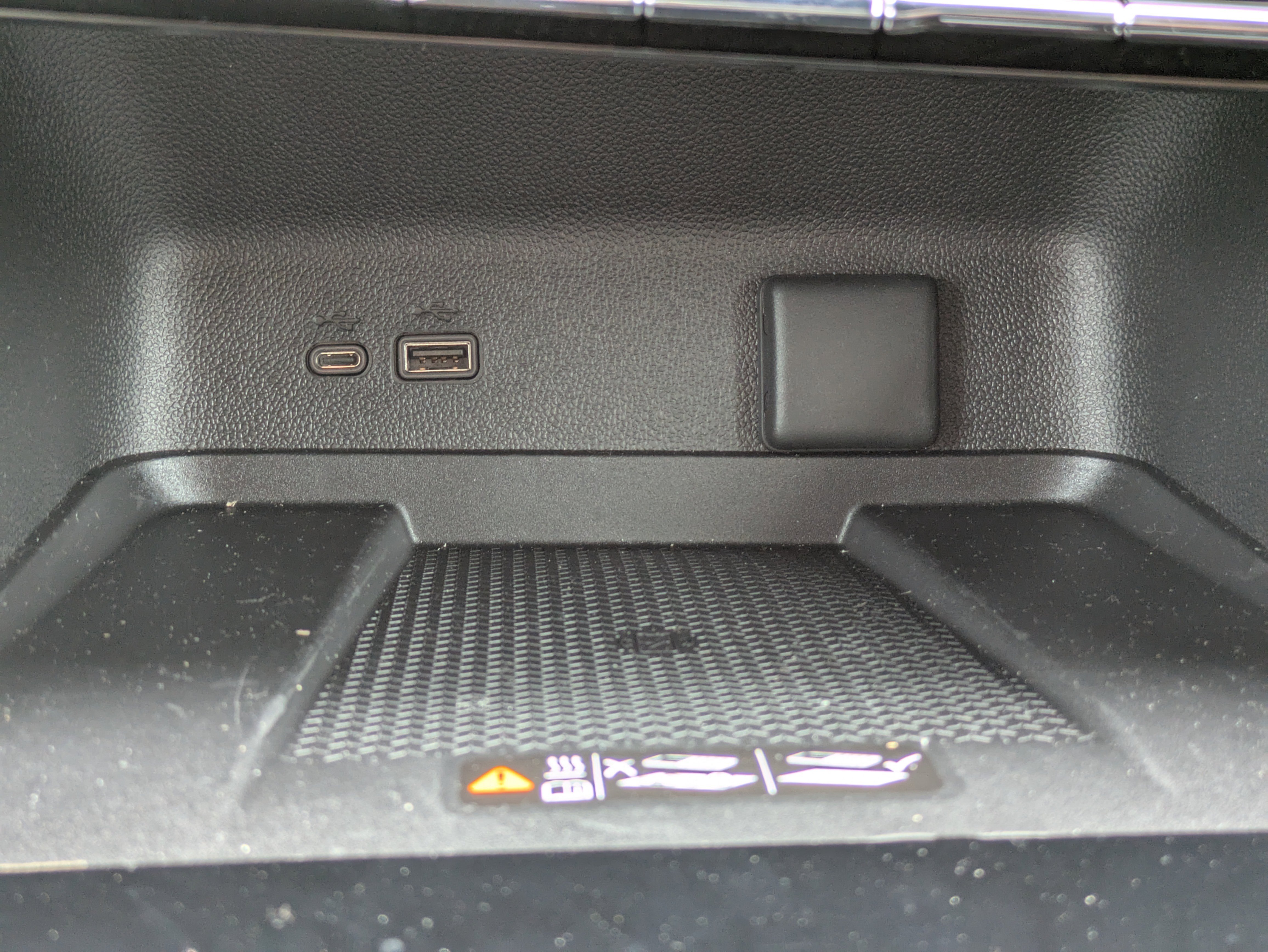 New 2025 Chevrolet Traverse LT w/ Enhanced Driving Package image 14