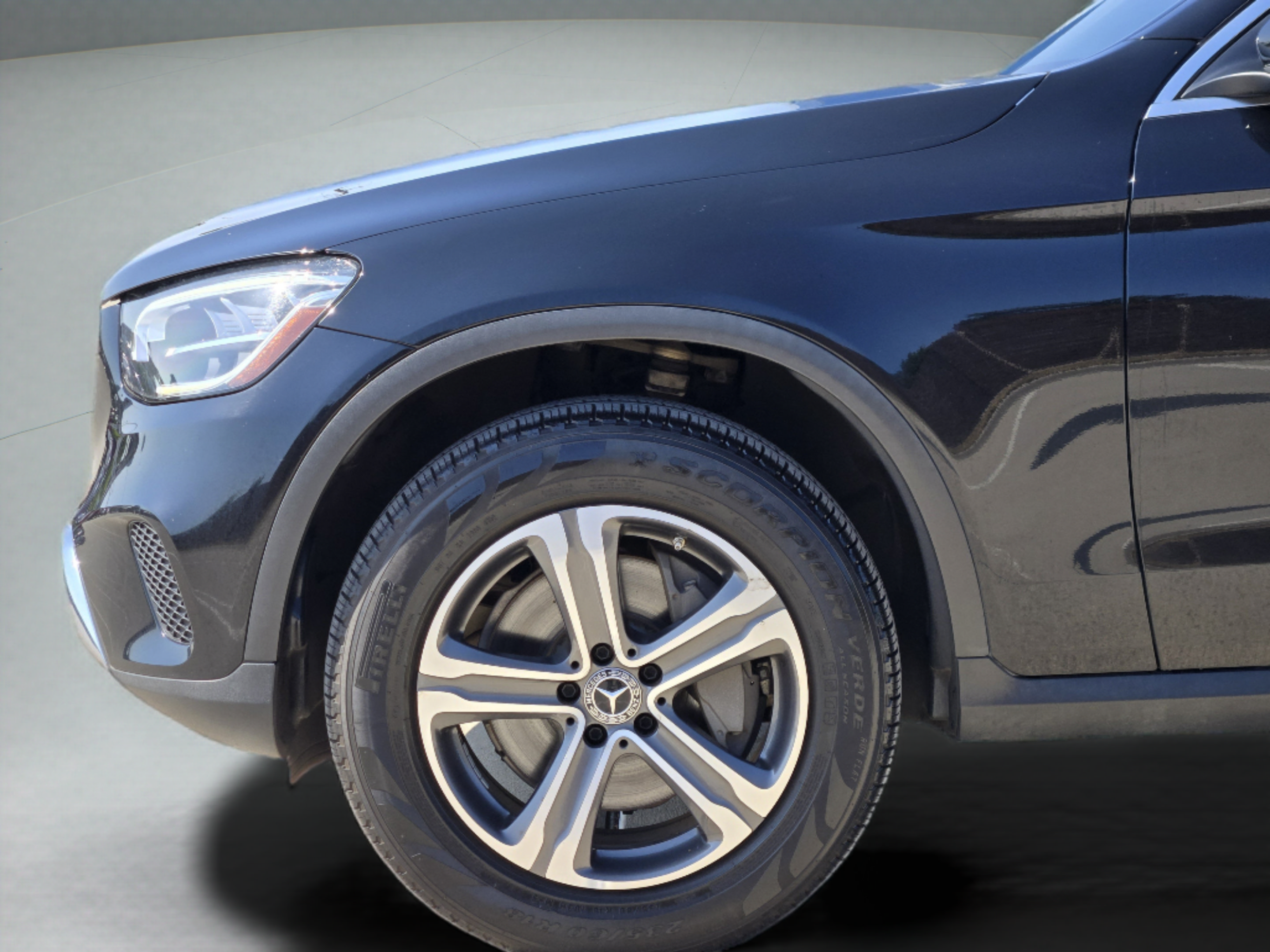 Used 2020 Mercedes-Benz GLC 300 image 30