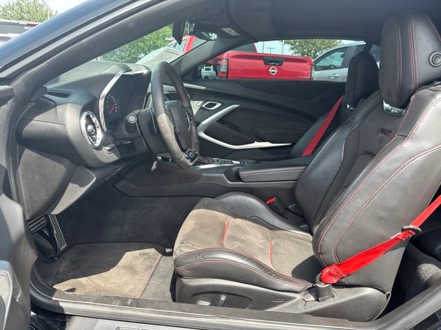 Used 2018 Chevrolet Camaro ZL1 RWD image 9