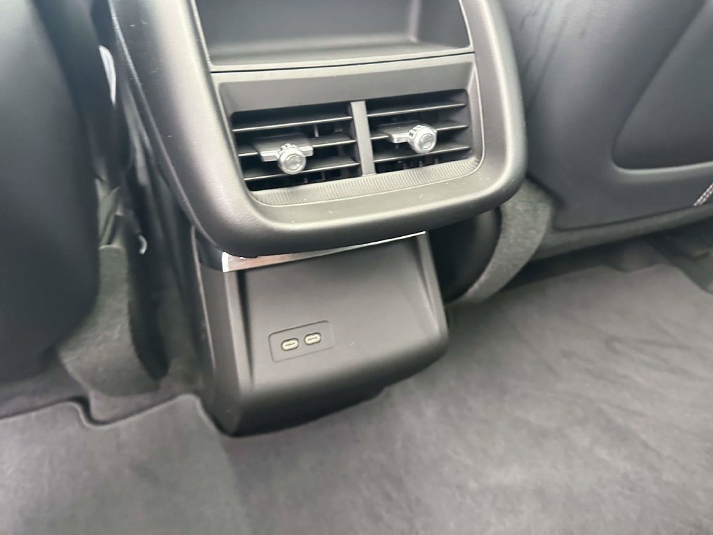 Used 2024 Cadillac Lyriq Sport RWD image 11
