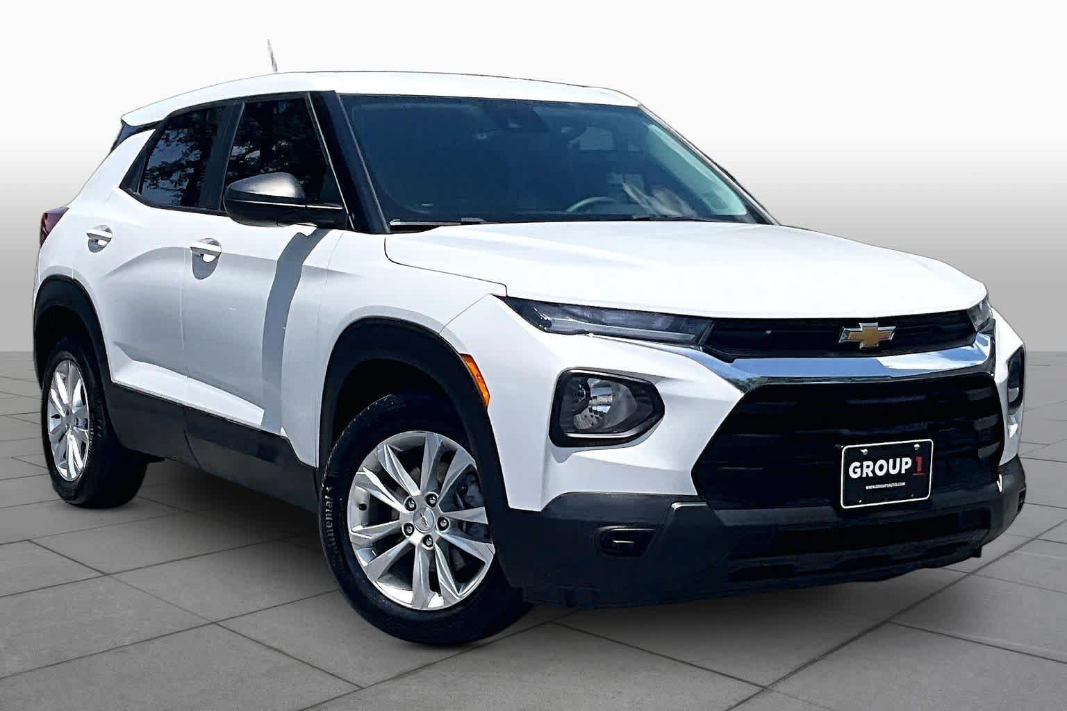Used 2023 Chevrolet TrailBlazer LS FWD image 3