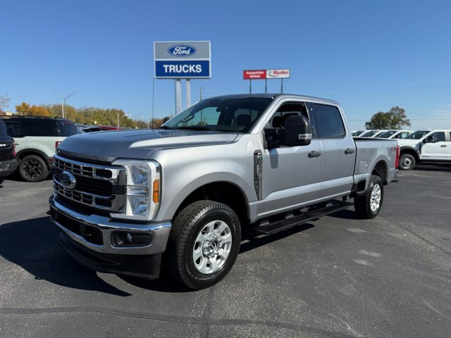 Used 2024 Ford F250 XLT image 4