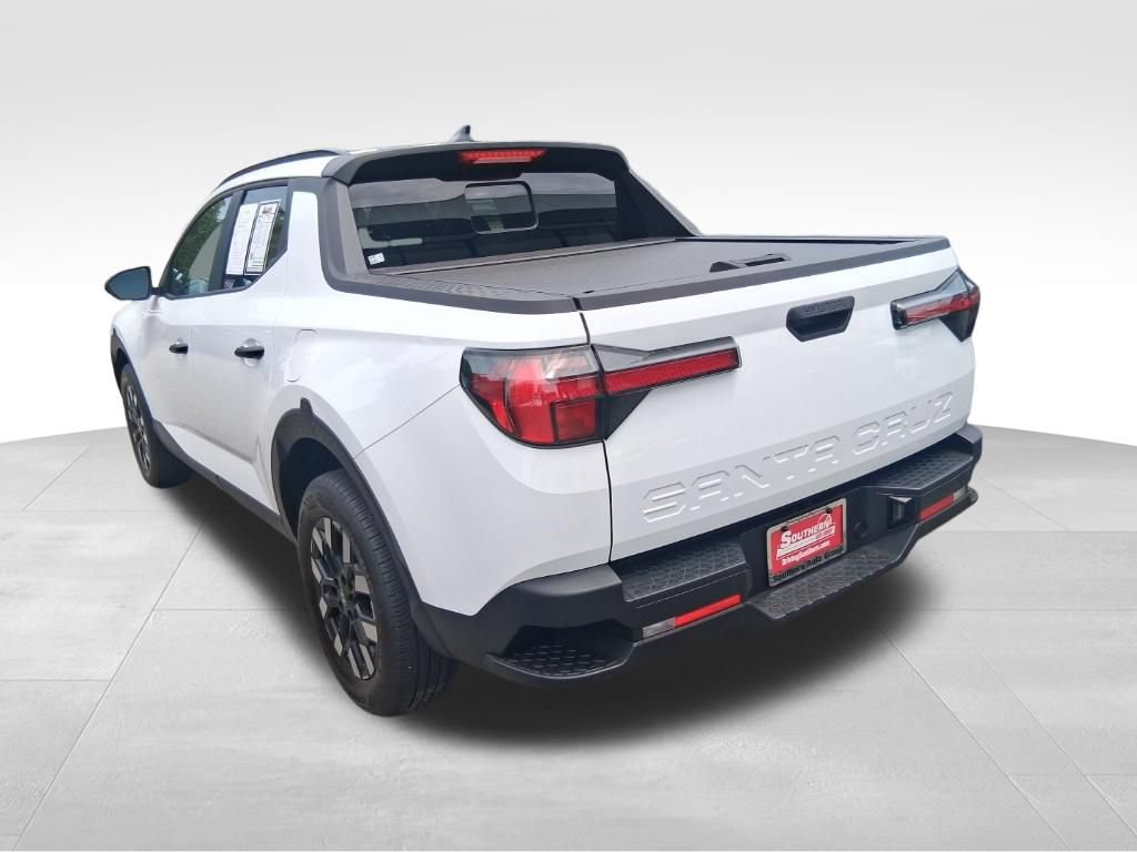 Used 2025 Hyundai Santa Cruz SEL FWD image 8