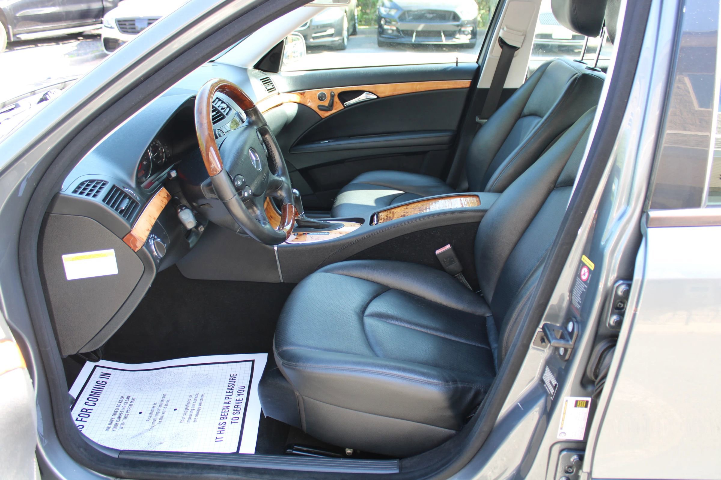 Used 2008 Mercedes-Benz E 350 4MATIC Sedan image 19