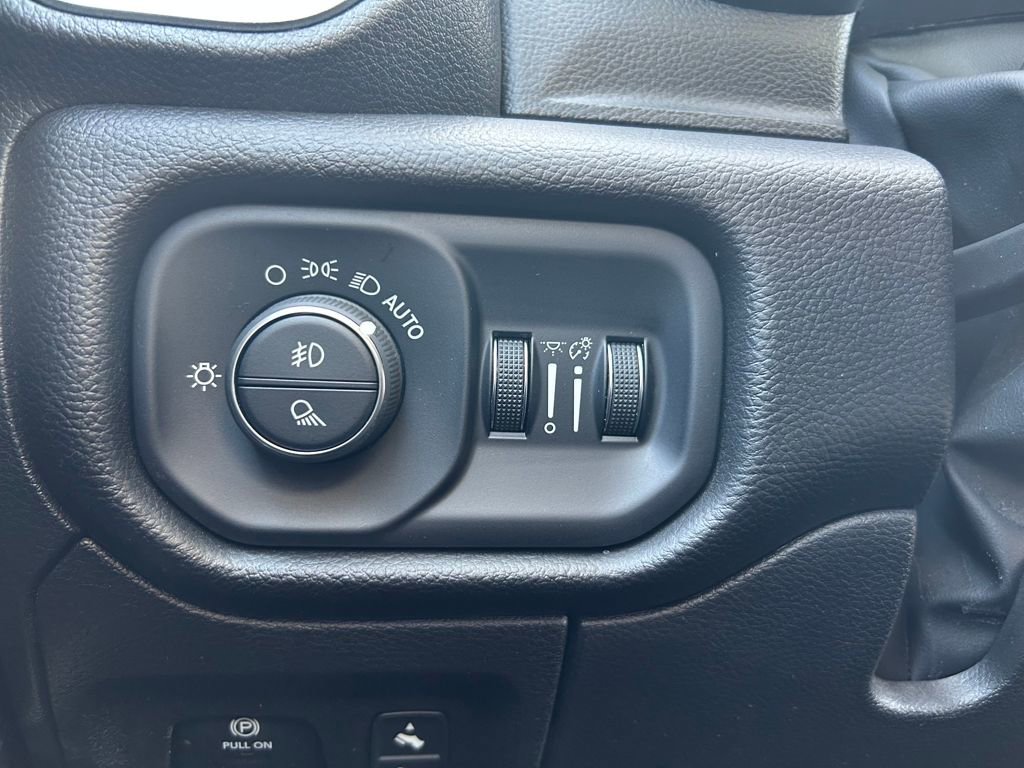 Certified 2022 RAM 1500 Laramie image 21