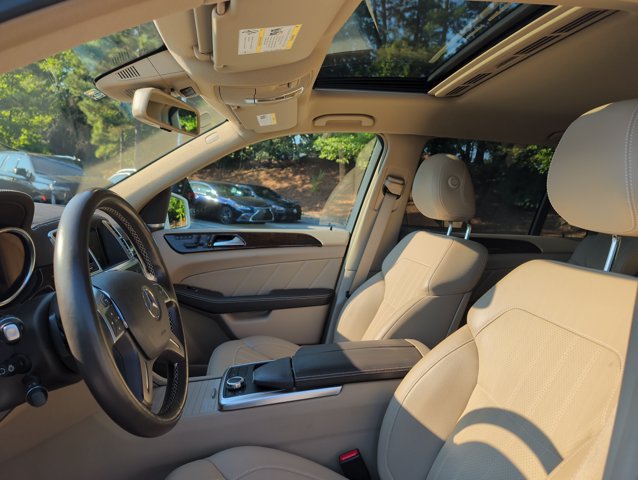 Used 2015 Mercedes-Benz GL 320 BlueTEC 4MATIC image 14