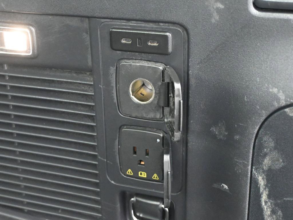 Used 2025 Ford Expedition Max Platinum w/ Driver's Package image 33