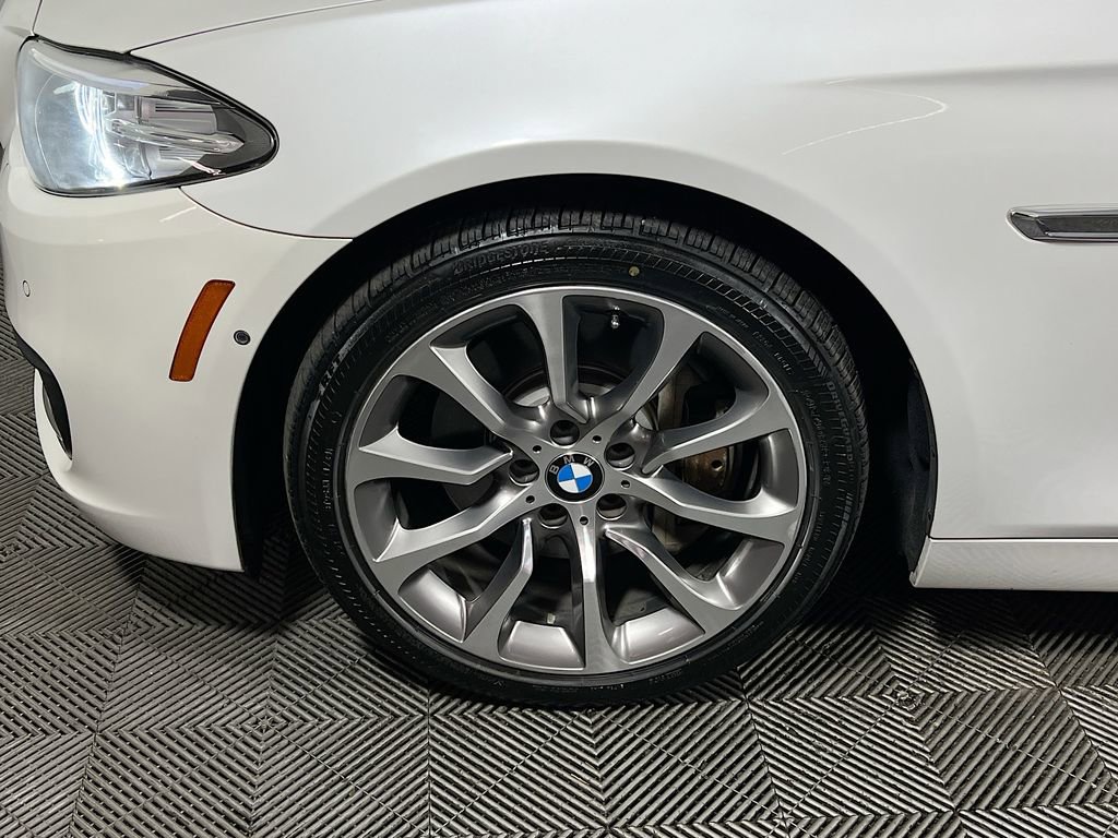 Used 2016 BMW 535i xDrive Sedan AWD/4WD image 27