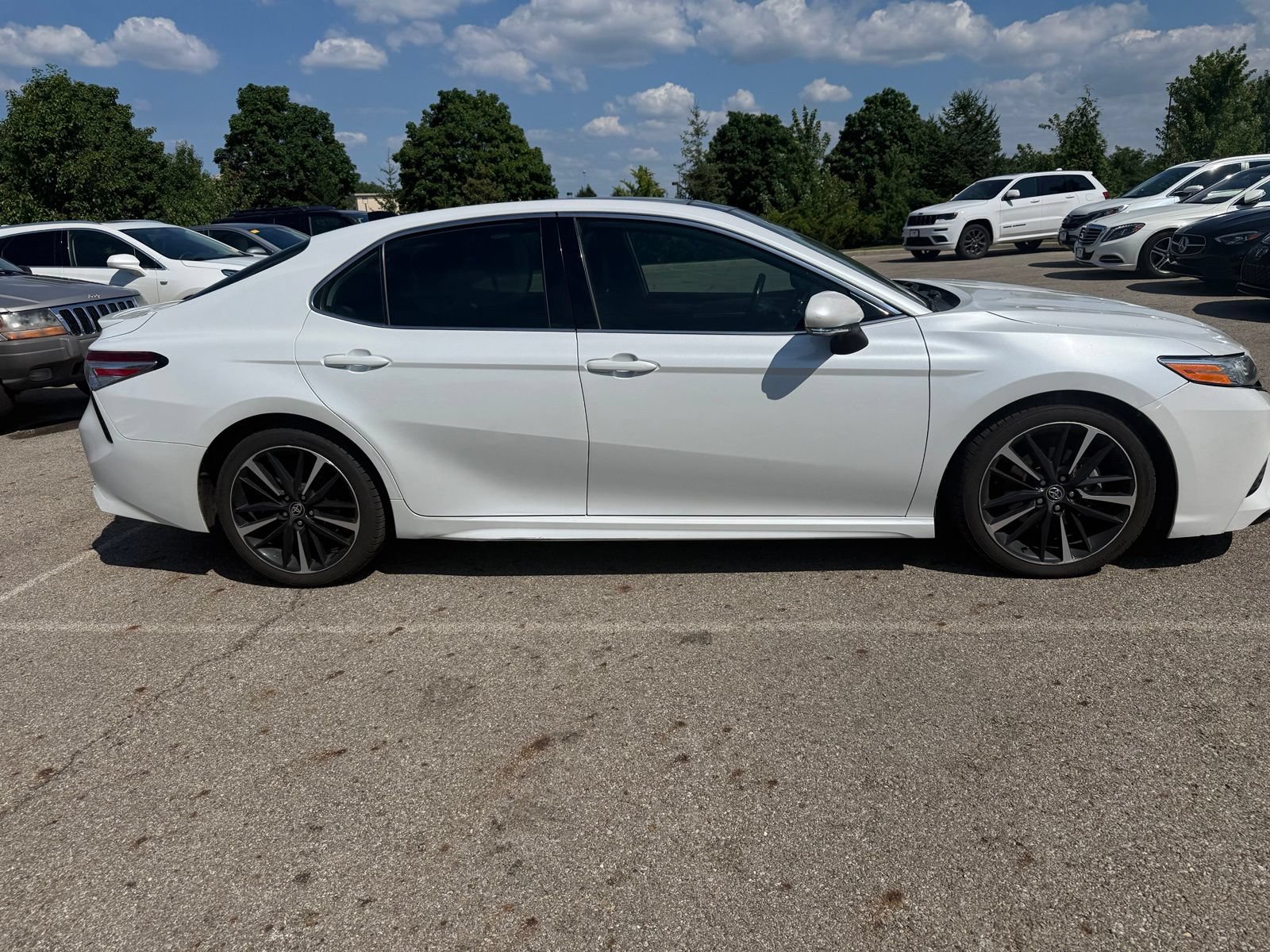 Used 2020 Toyota Camry XSE FWD image 4